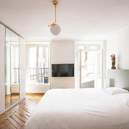 Veeve - Chic By Bonne-nouvelle *